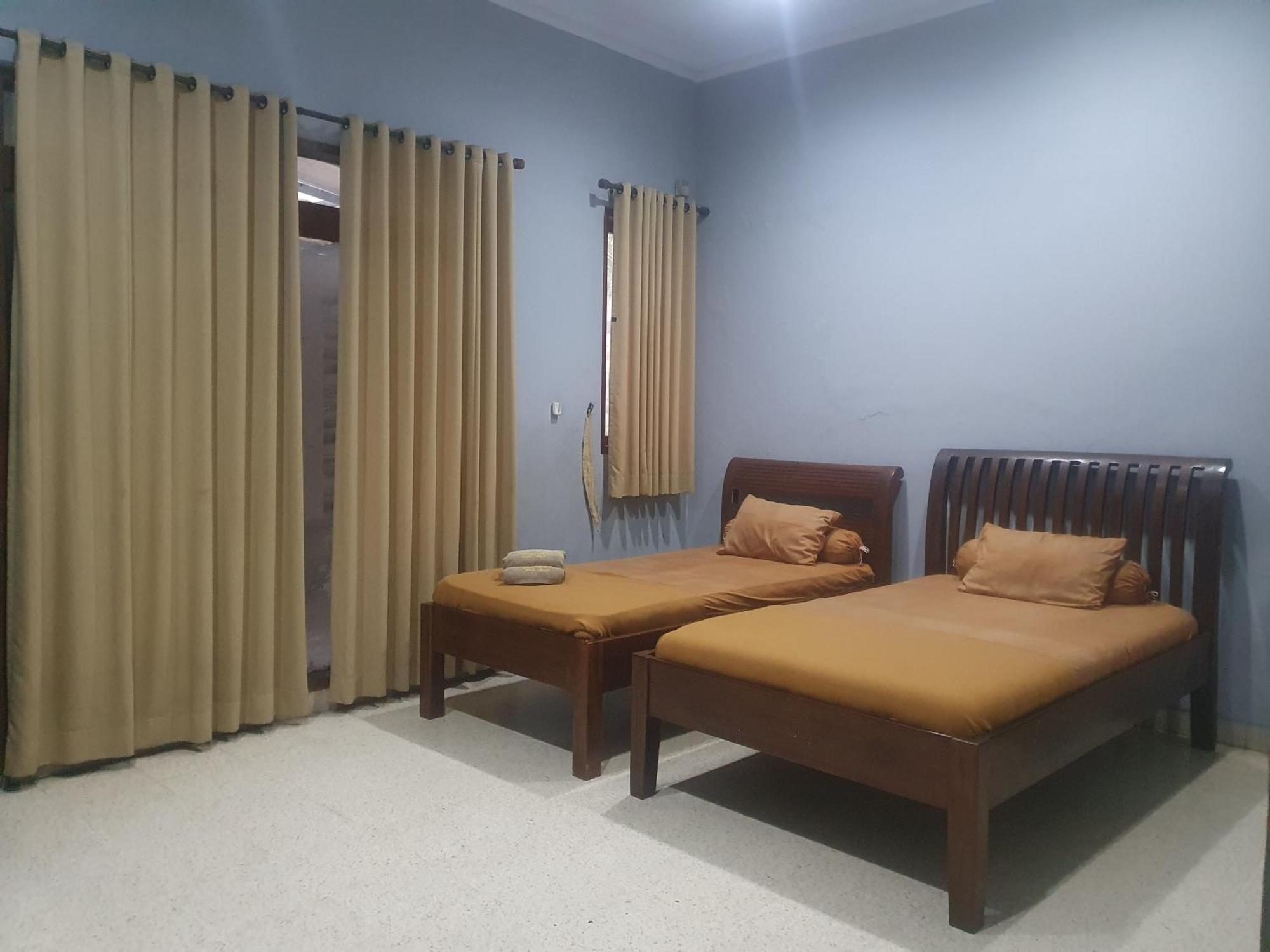 Ruang Tidur At Dpalma Bogor Hotel Exterior photo